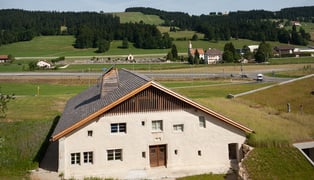 Hr_gf-ferme-outside