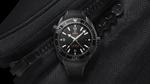Po_deepblack_lifestyle_landscape_215.92.46.22.01.001