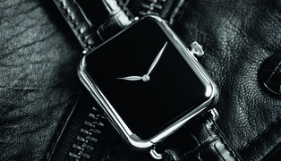 Swiss_alp_watch_zzzz_5324-0207_lifestyle