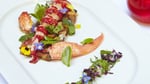 Plaza_athenee_-_la_cour_jardin_-_homard_bleu_rafraichi_-_may2011